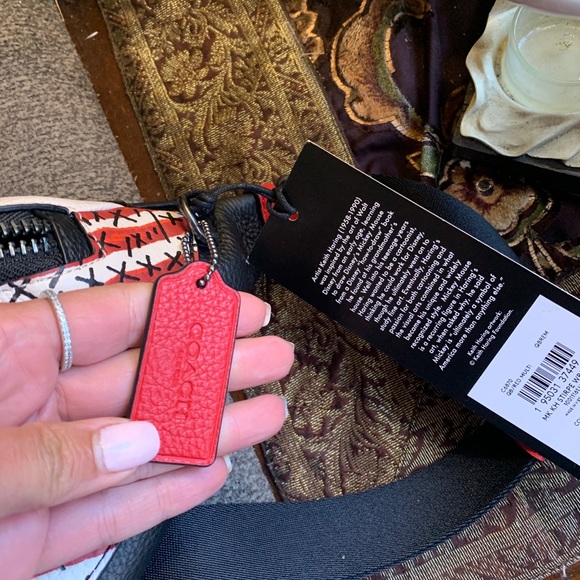 Authentic COACH Pebbled leather Mickey mousse Keith Disney 2 zips belt bag - Picture 14 of 16